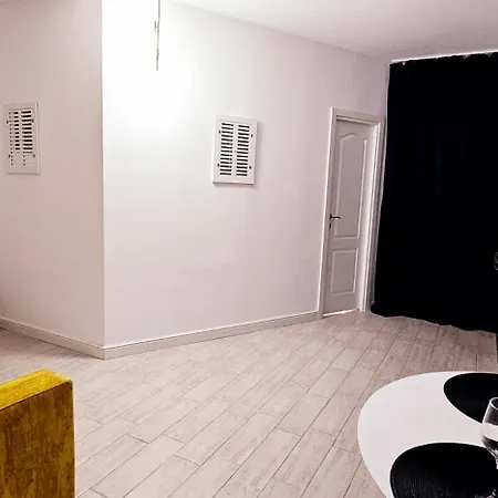 Briza Marii - Alezzi Mamaia Appartamento *